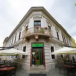 Unirii Old Square Apartments 4