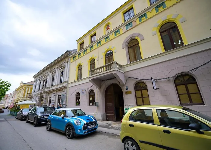 Unirii Old Square Apartments 4