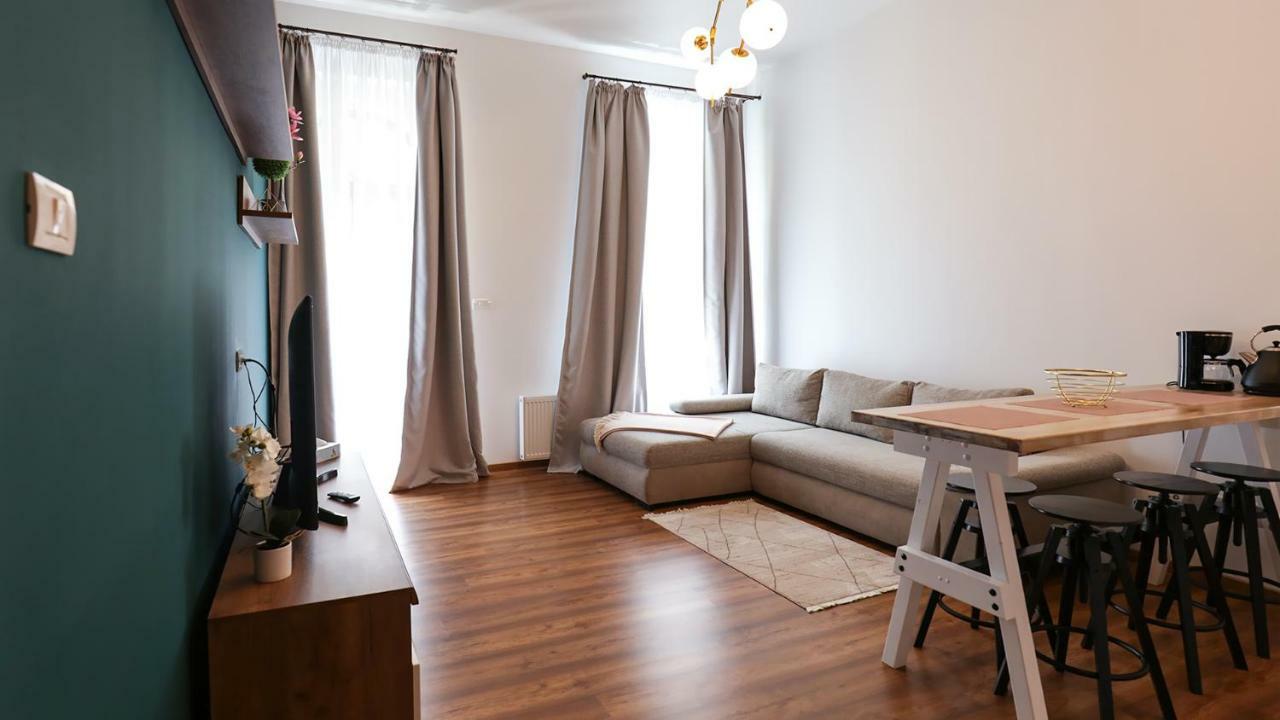 Apartment Unirii Old Square 4 Timişoara